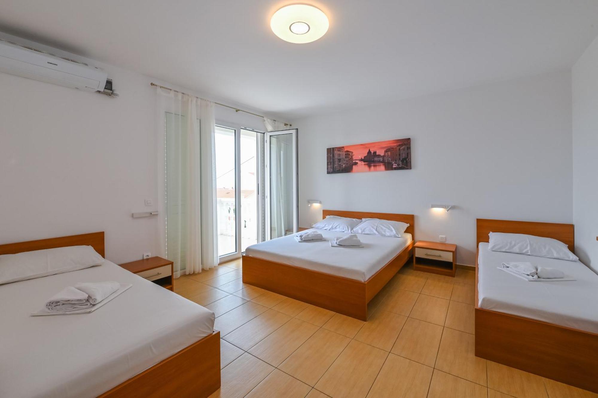 Seagull Pool Apartments & Studios 诺瓦利娅 外观 照片