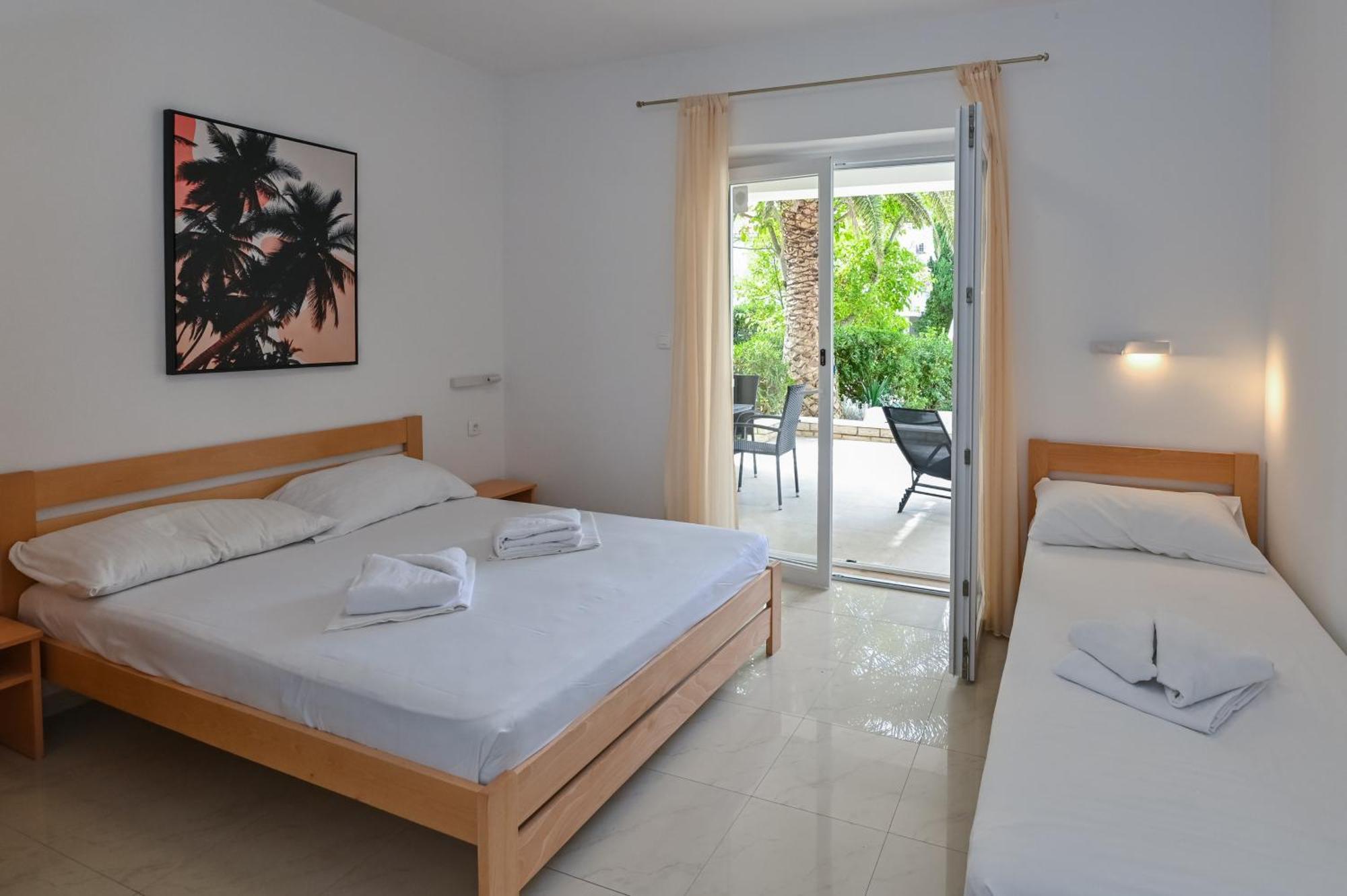 Seagull Pool Apartments & Studios 诺瓦利娅 外观 照片