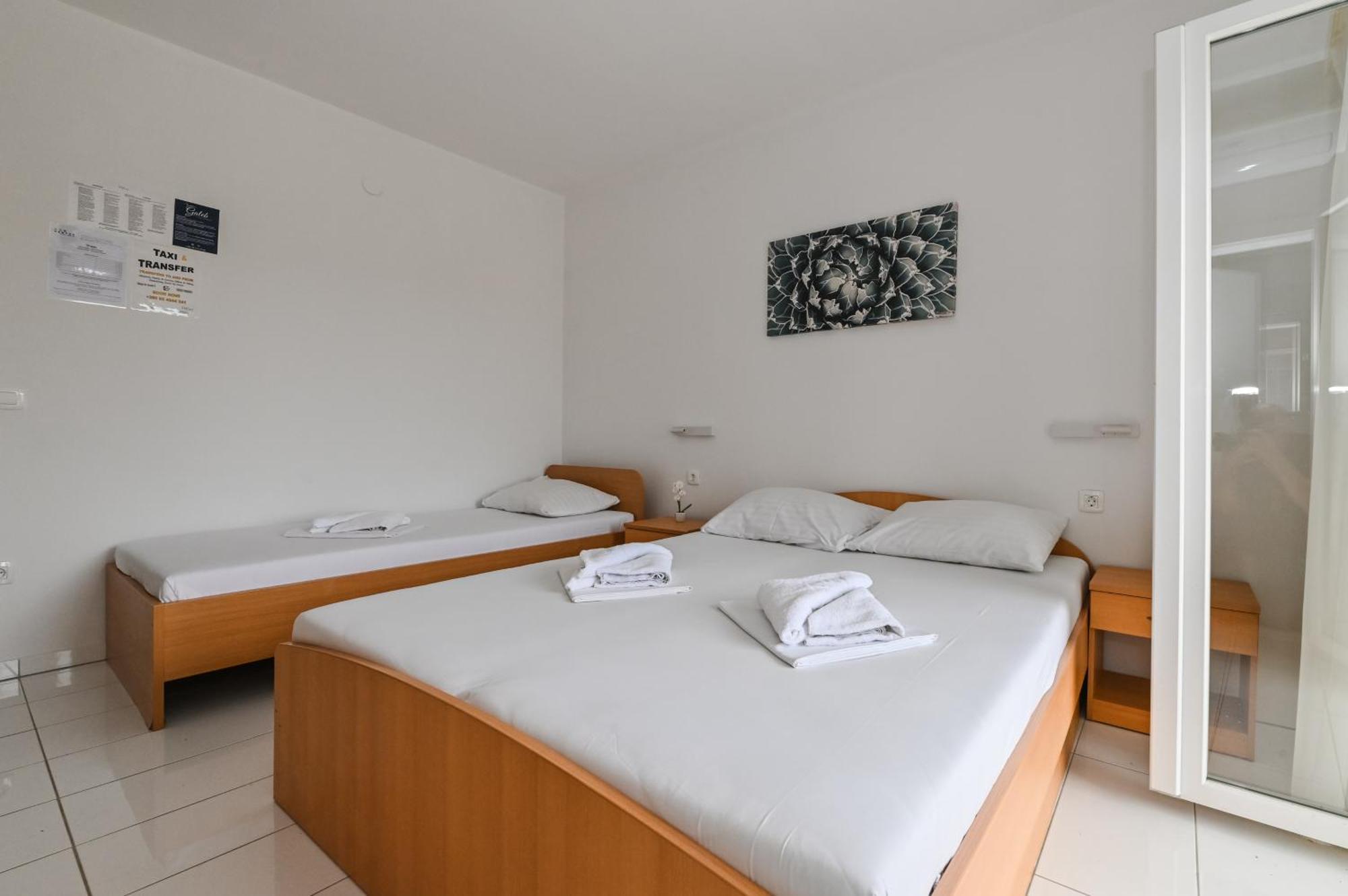 Seagull Pool Apartments & Studios 诺瓦利娅 客房 照片