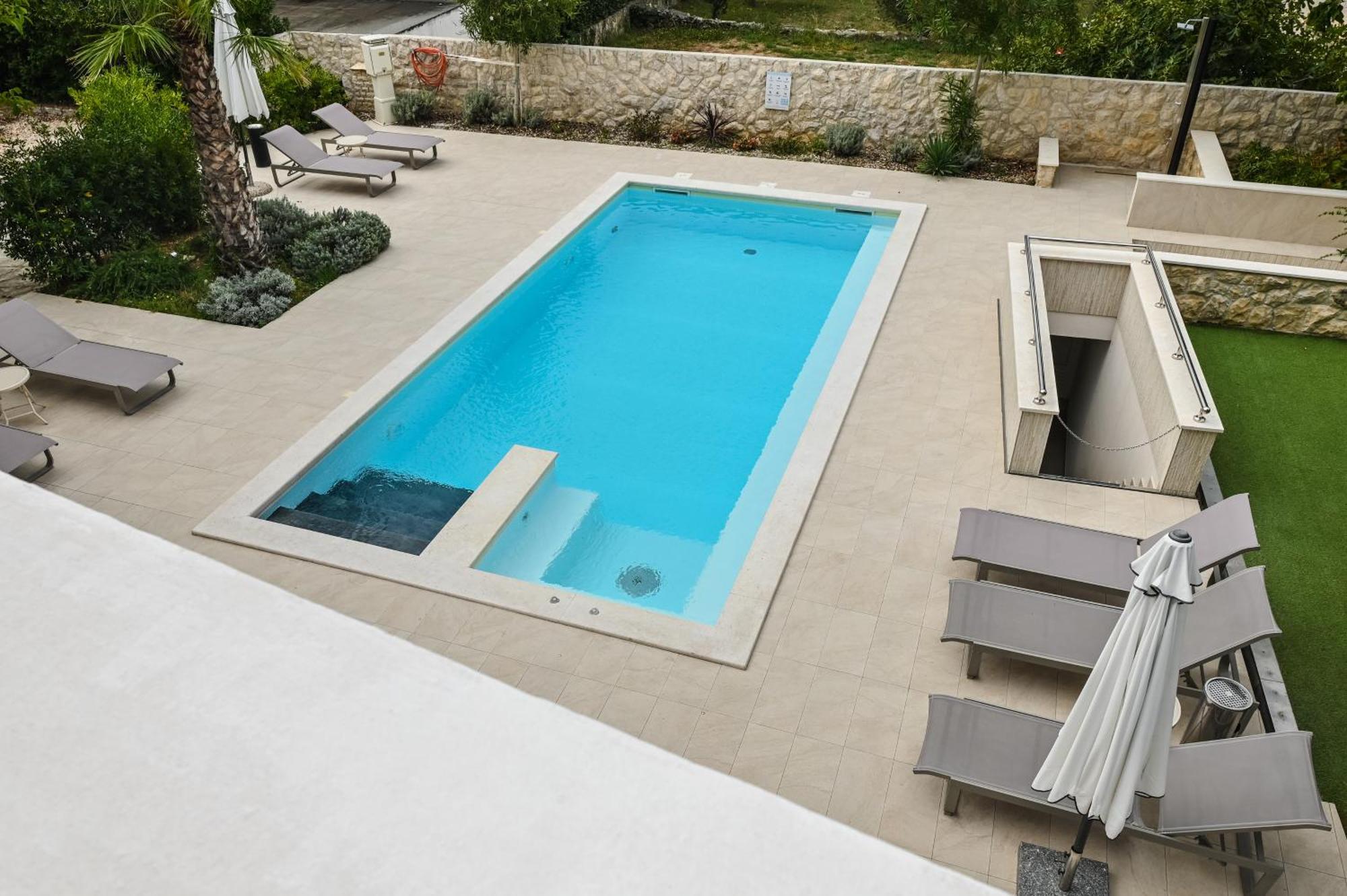 Seagull Pool Apartments & Studios 诺瓦利娅 客房 照片